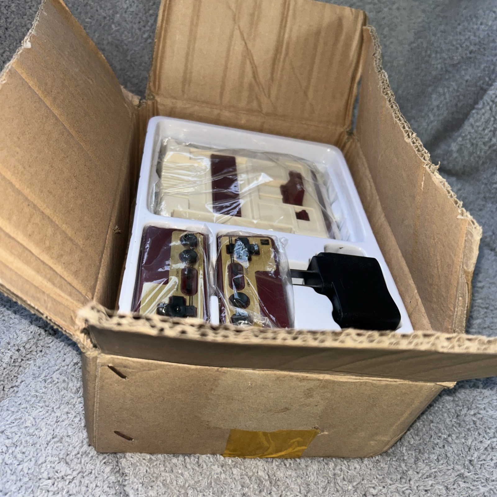TV Famicom Anniversary- Family Computer- Contains 500 Games!! Amazing open box