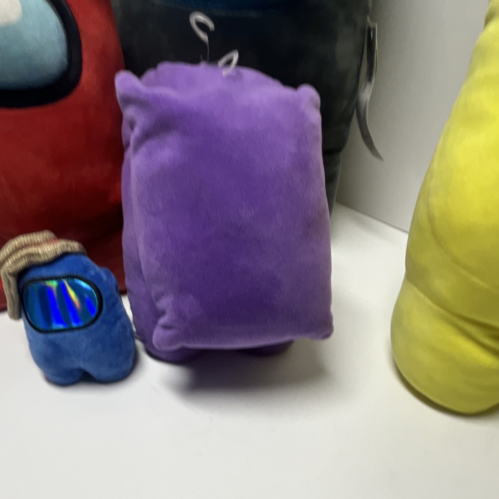 Toikido Among Us Premium Plush Crew Member Doll Set Red Yellow Black Purple Blue