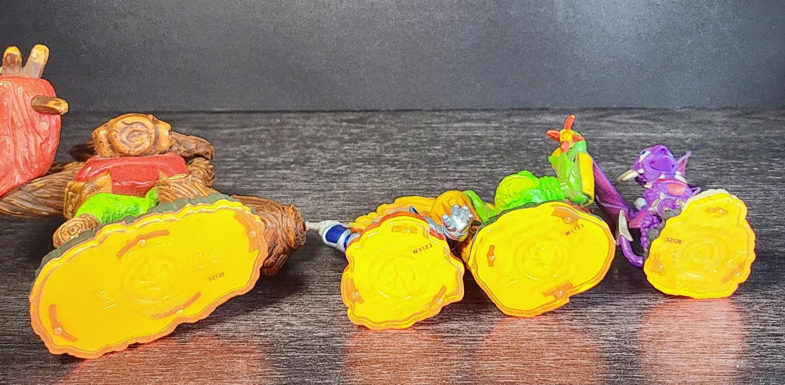 Skylanders Giants Lot 4 Figures, Cynder, Tree Rex, Ignitor, Zook 🔵 FAST SHIP