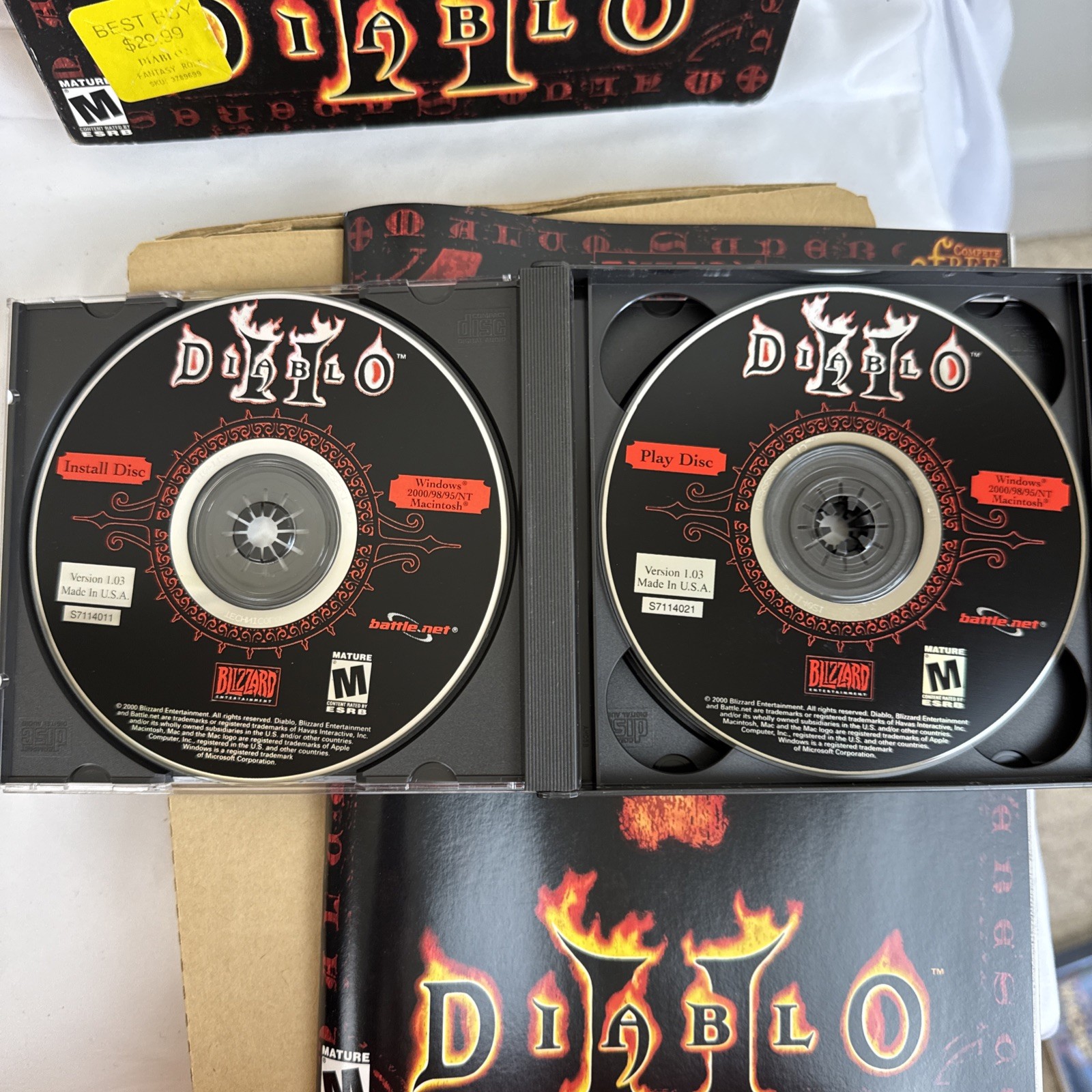 Diablo II (2) PC Game Big Box 3 Disc Manual Strategy CD-ROM Blizzard 2000