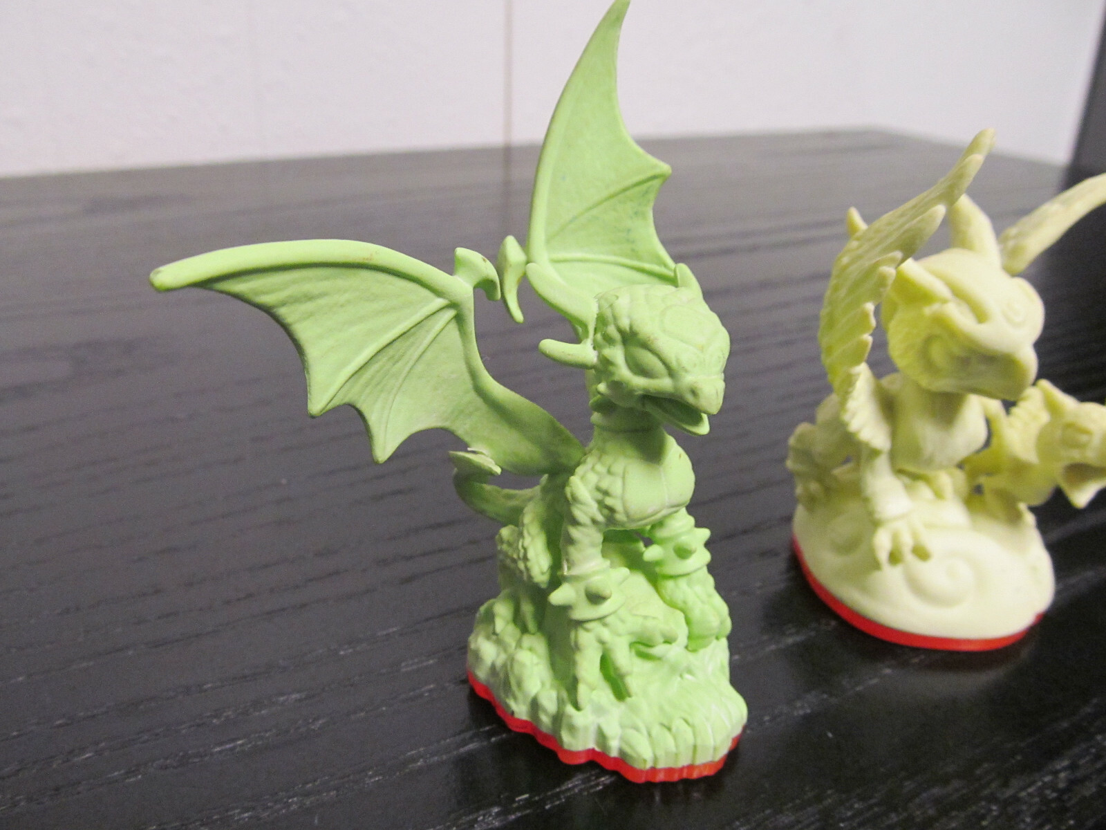 2012: Skylanders Giants ( Glow In Dark ) Sonic Boom & Cynder FIGURE ( Lot Of 2 )