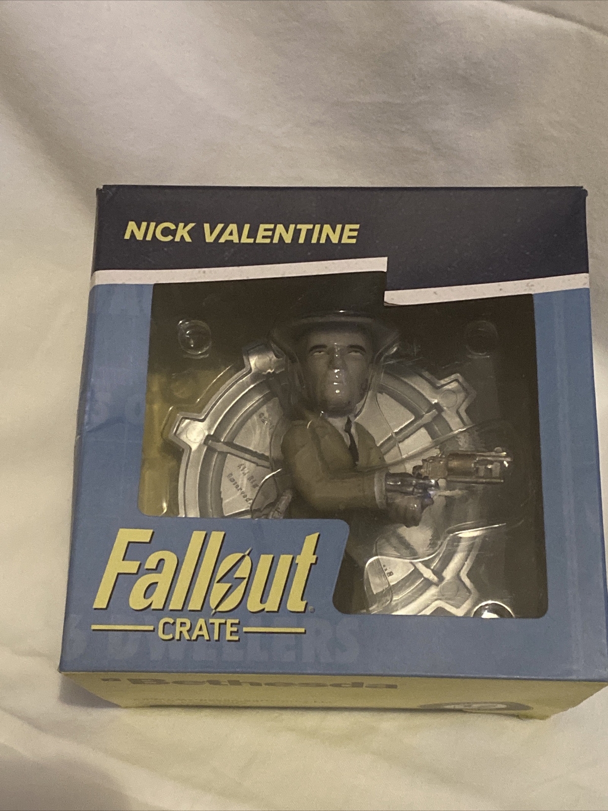 Fallout Crate Nick valentine Loot Figure Screenshot New Excellent Condition RARE