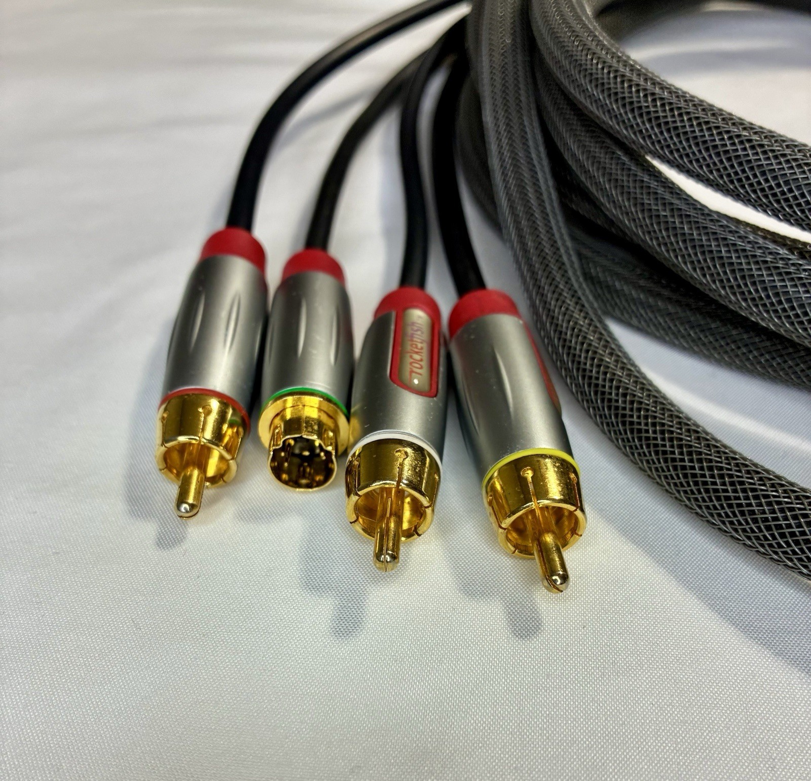 Rocketfish Component AV Cable RCA Audio/Video Proprietary Game Console Connector