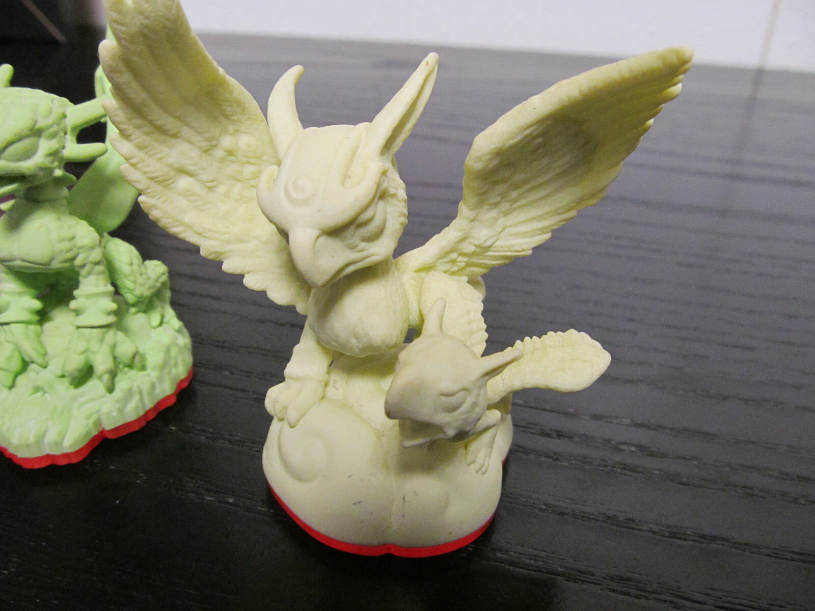 2012: Skylanders Giants ( Glow In Dark ) Sonic Boom & Cynder FIGURE ( Lot Of 2 )