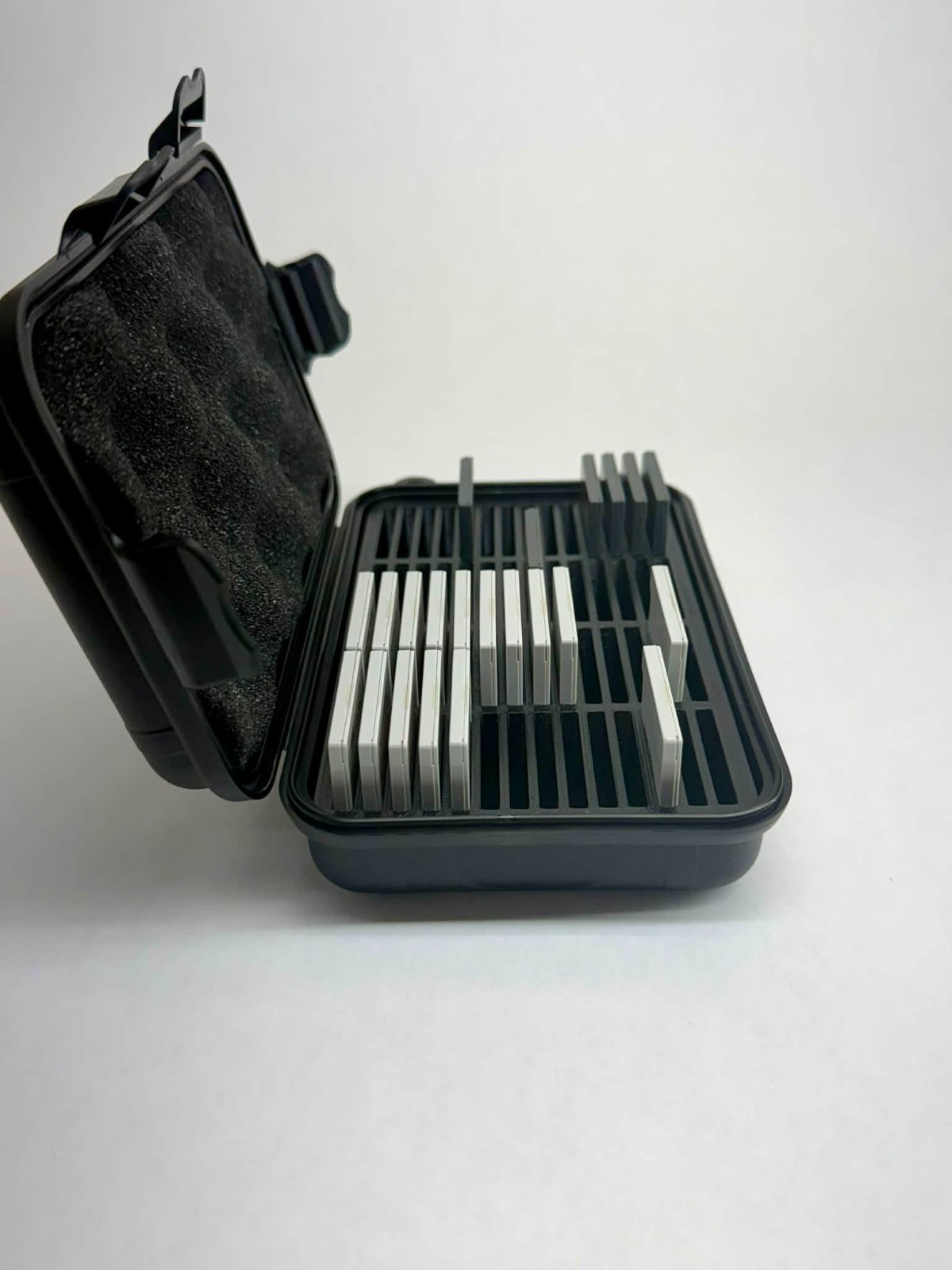 Compact Nintendo DS 3DS Cartridge Case 56 Game Storage Holder