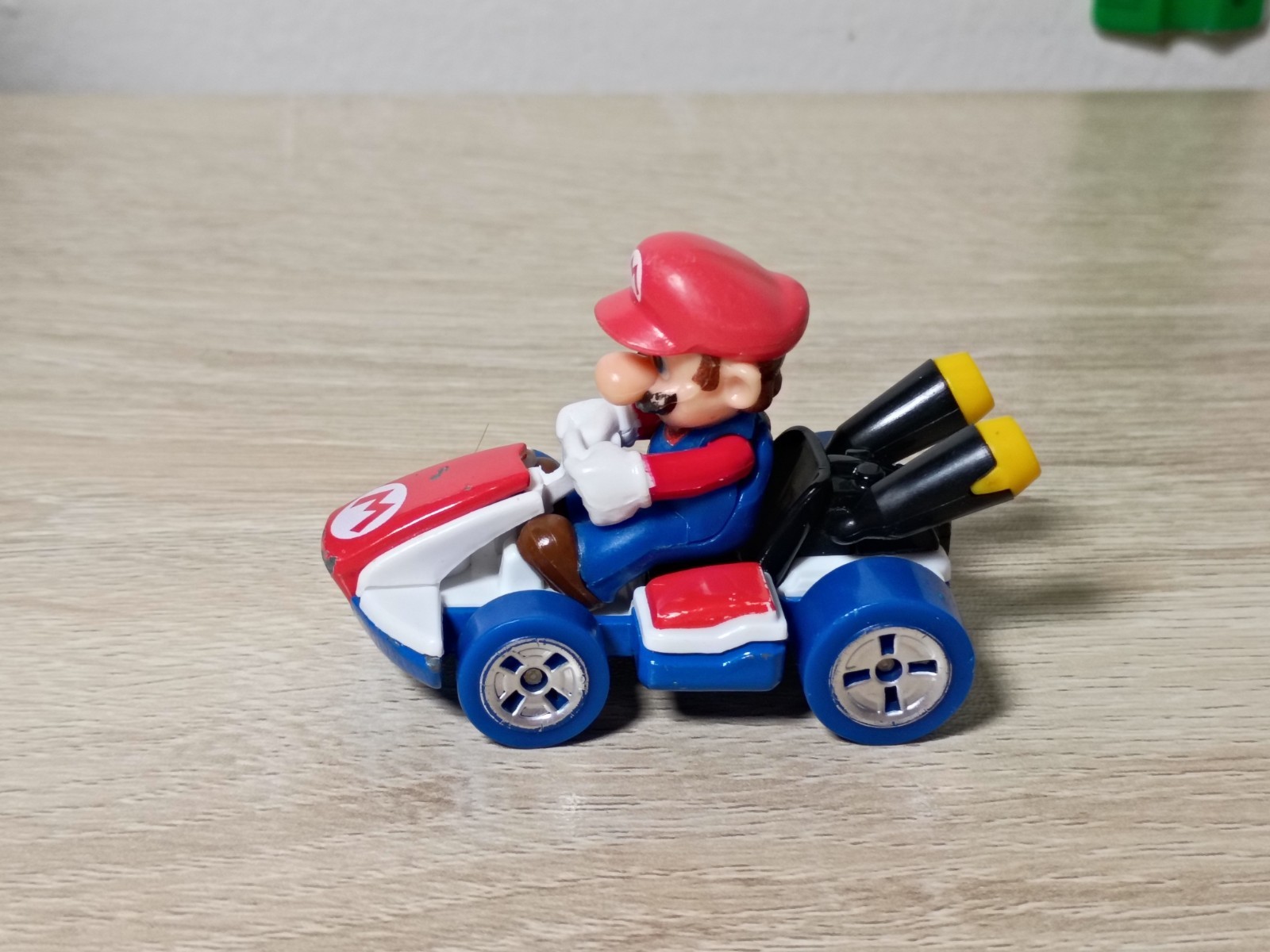 12-PK KING BOO Super Mario Kart Hot Wheels Wario Yoshi Shy Guy Peach Luigi