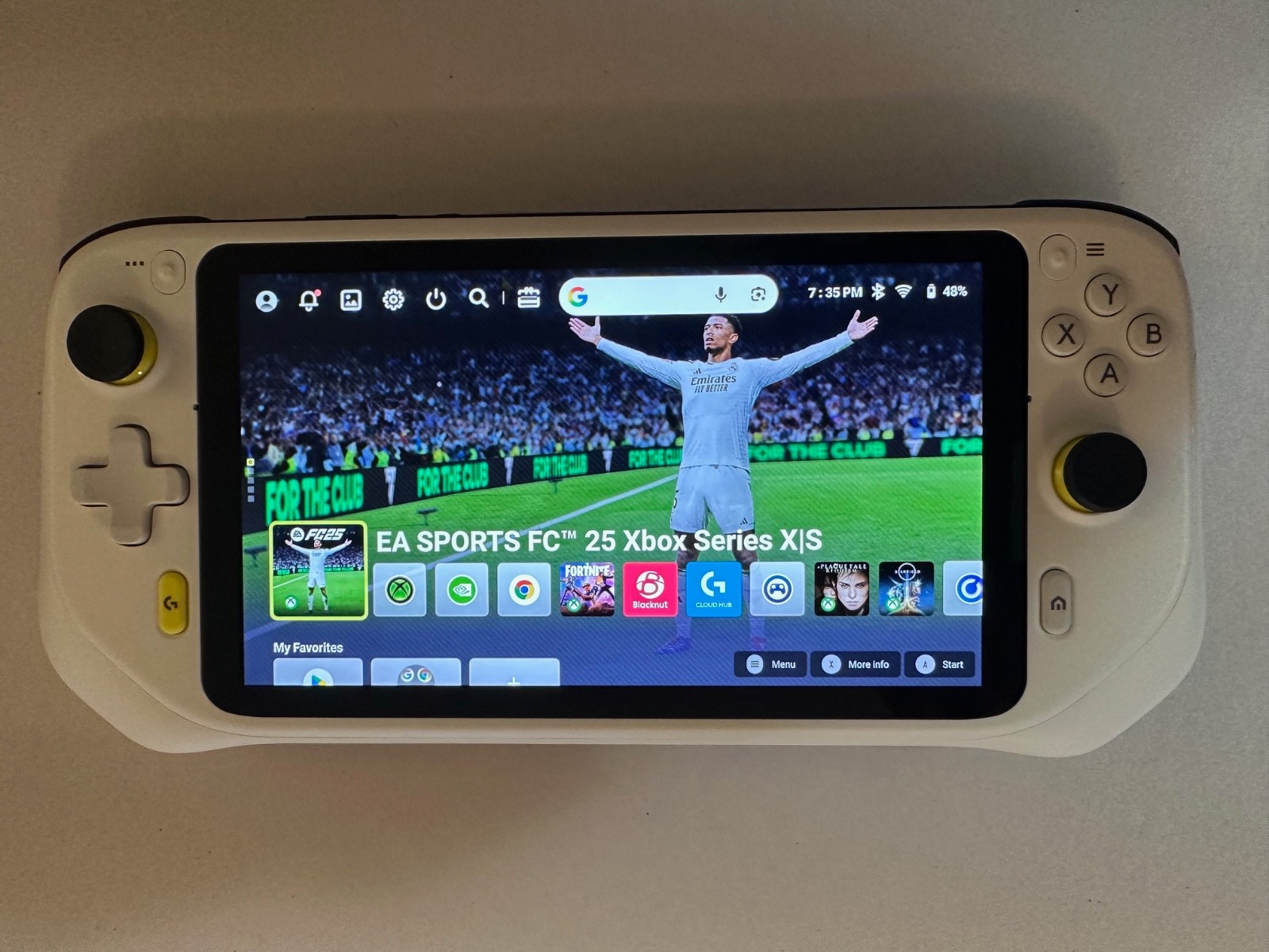 Logitech G Cloud White 64GB Gaming Handheld – Mint Condition w/ Case & Charger