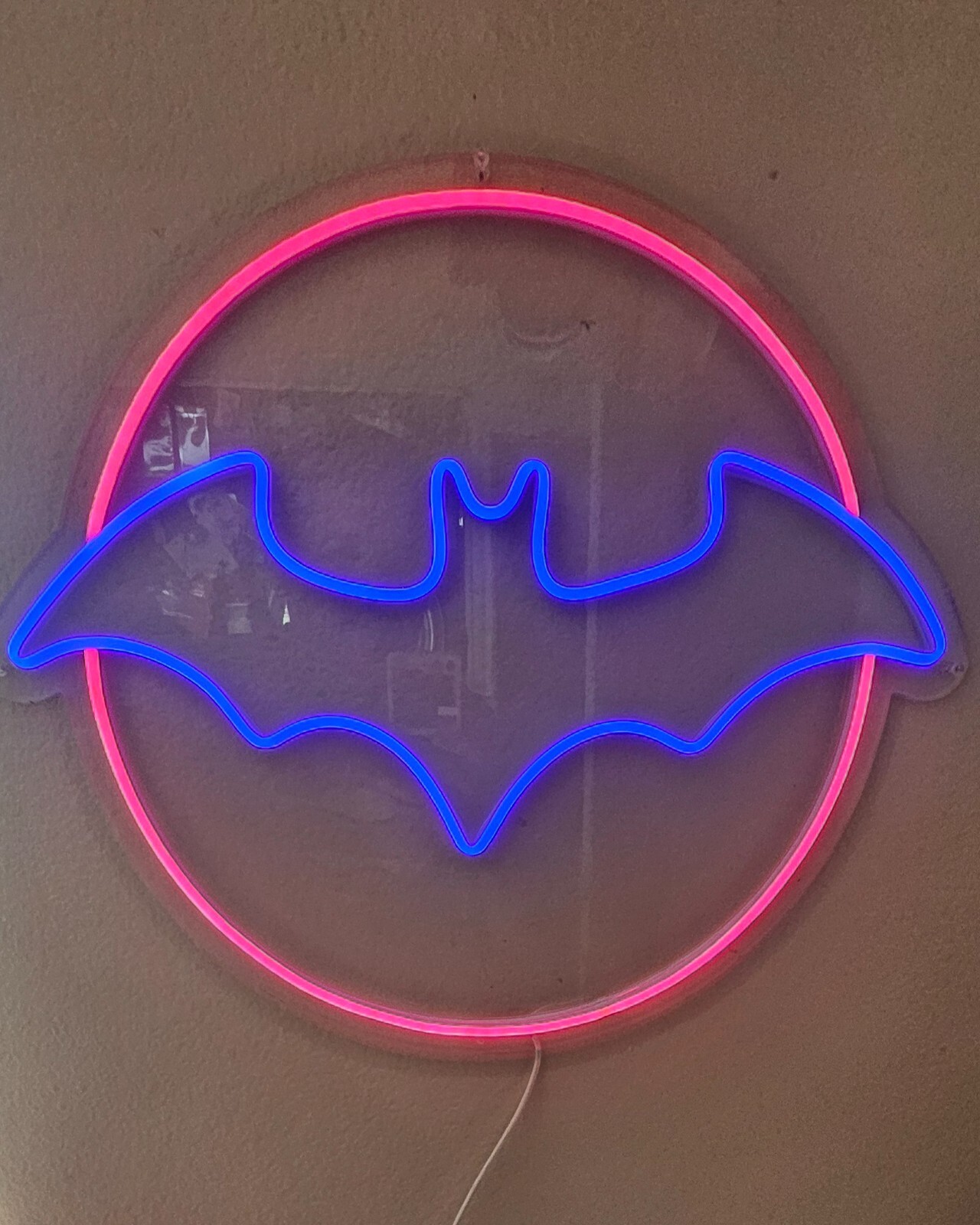 Batman DC comics 16.5 inches diameter neon sign bright pink/blue