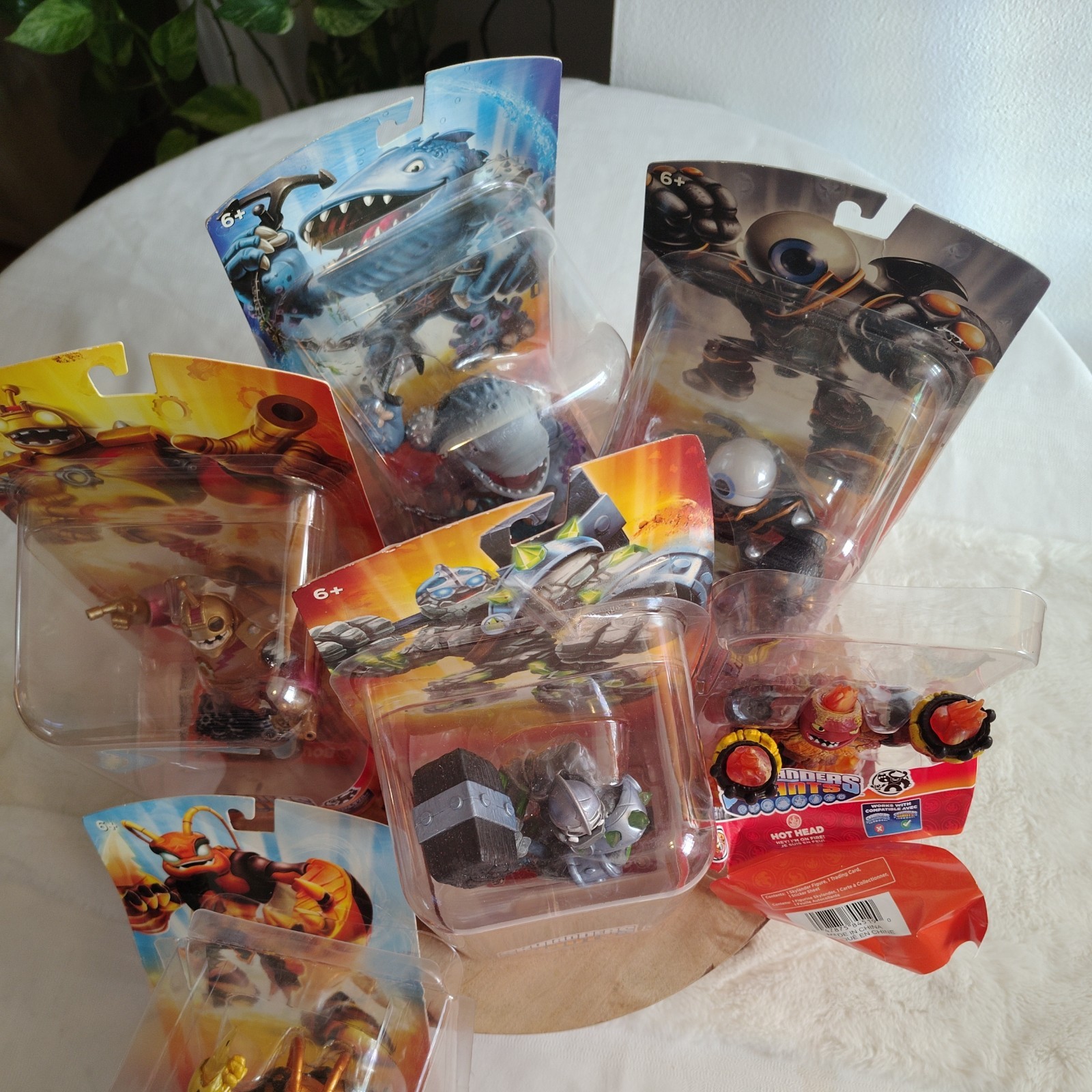 2012 Skylanders Giants Eye-Brawl, Thumpback, Bouncer, Crusher, Hot Head, Swarm