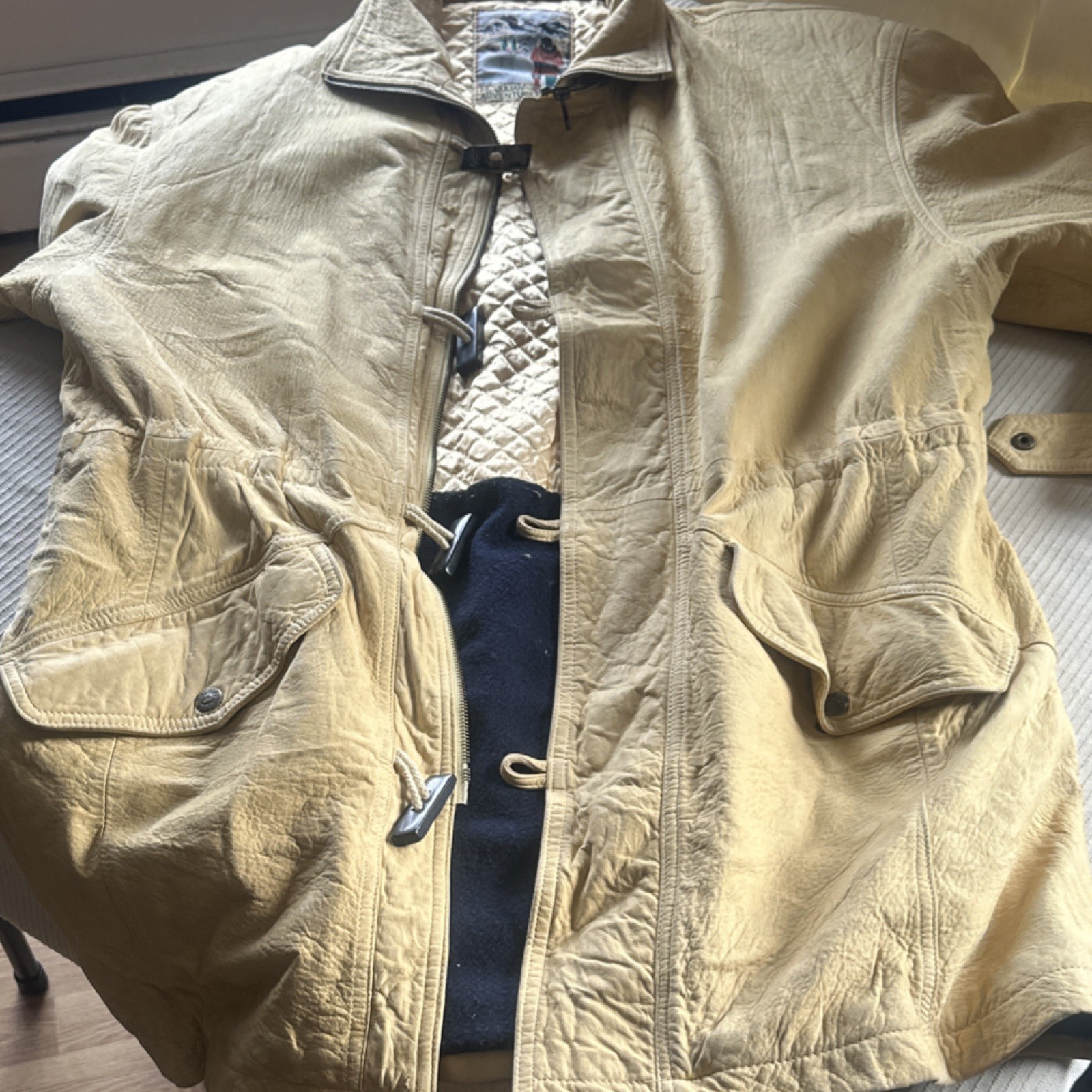 Vault-Tec Fallout Pip-Boy 3000 Mk V NCR Backpack Dogmeat Blanket Nuka Cola Caps