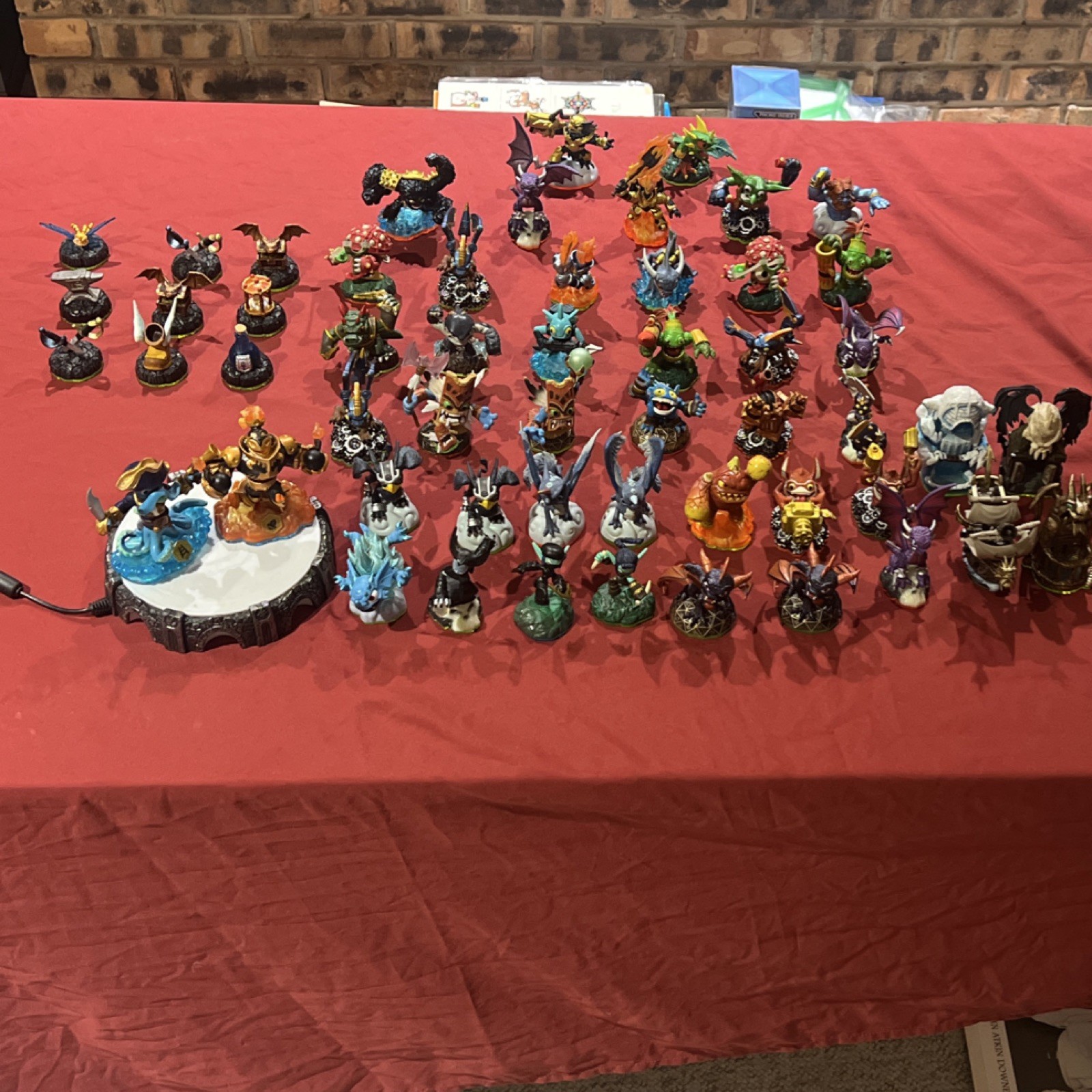 Activision Skylanders Character Figure Pack Lot Spyro Portal Accessories