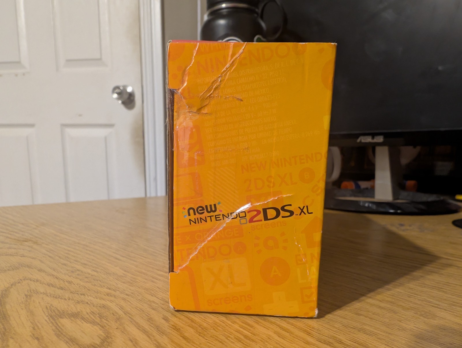 BOX ONLY New Nintendo 2DS XL White & Orange