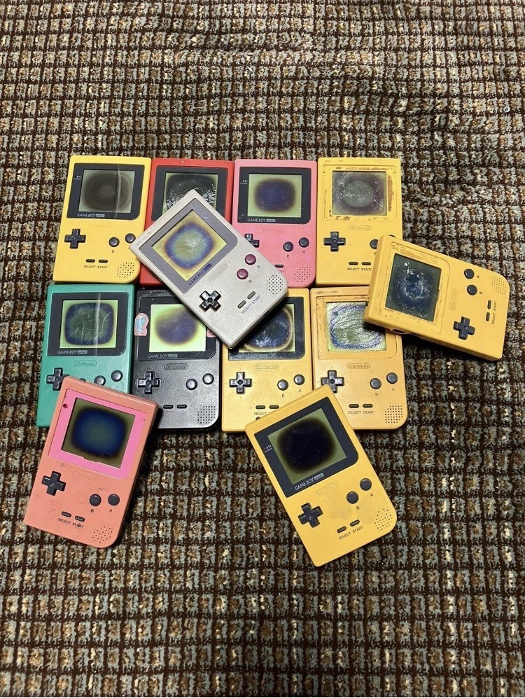 ONE Nintendo Gameboy Pocket MGB-001 AS-IS random color junk parts repair broken