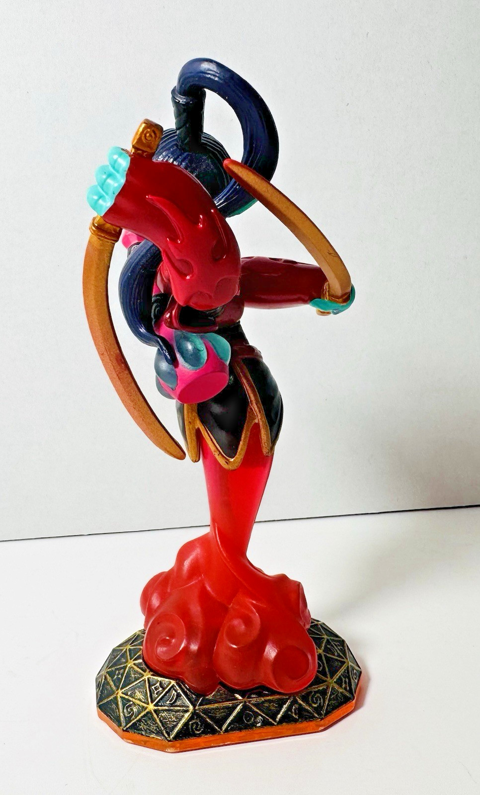 Skylanders Giants Scarlet Ninjini Character Figure