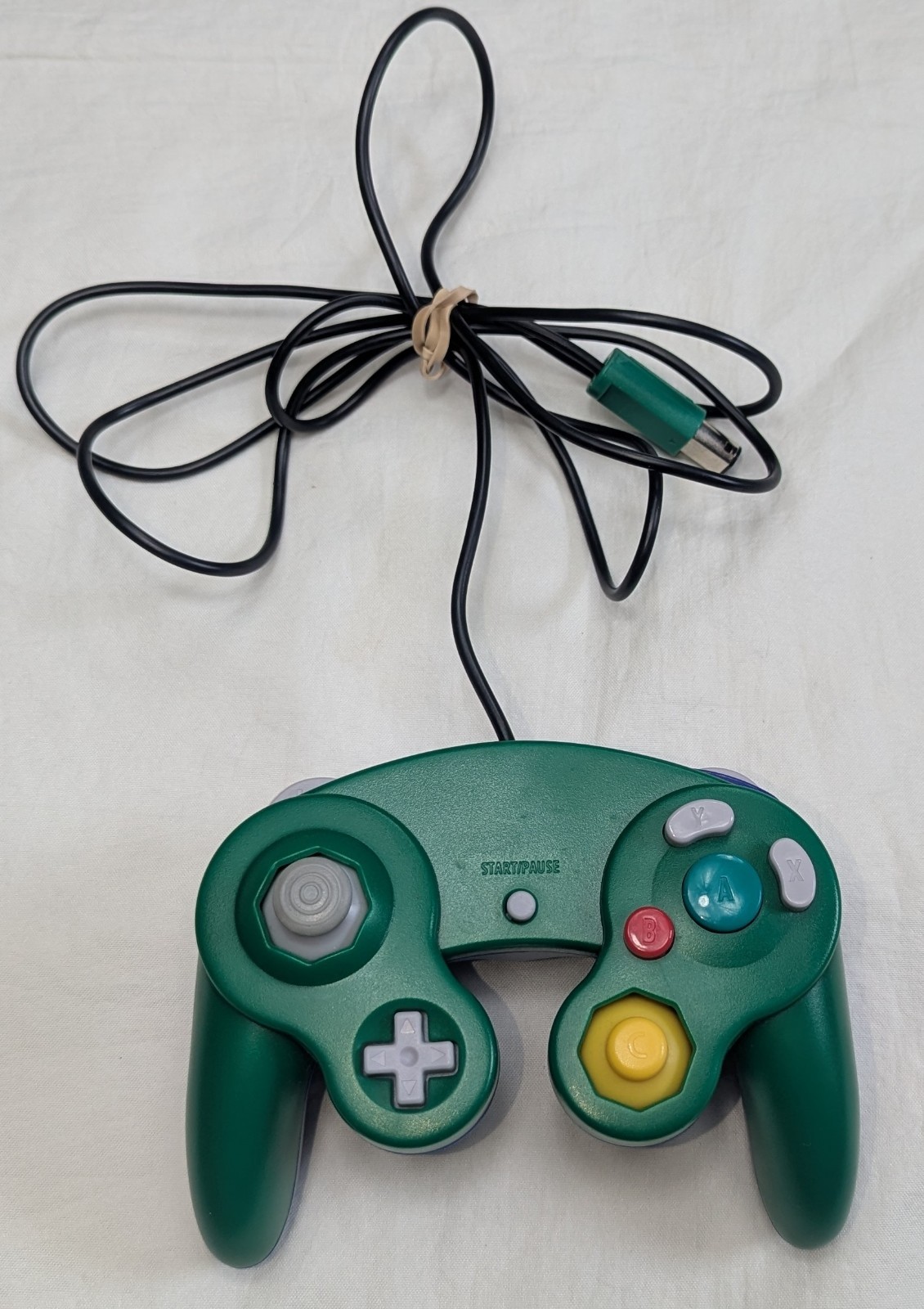 Lot Of Off Brand Game Controller’s -Winner Sega, Nyko For PC, Unbranded GameCube