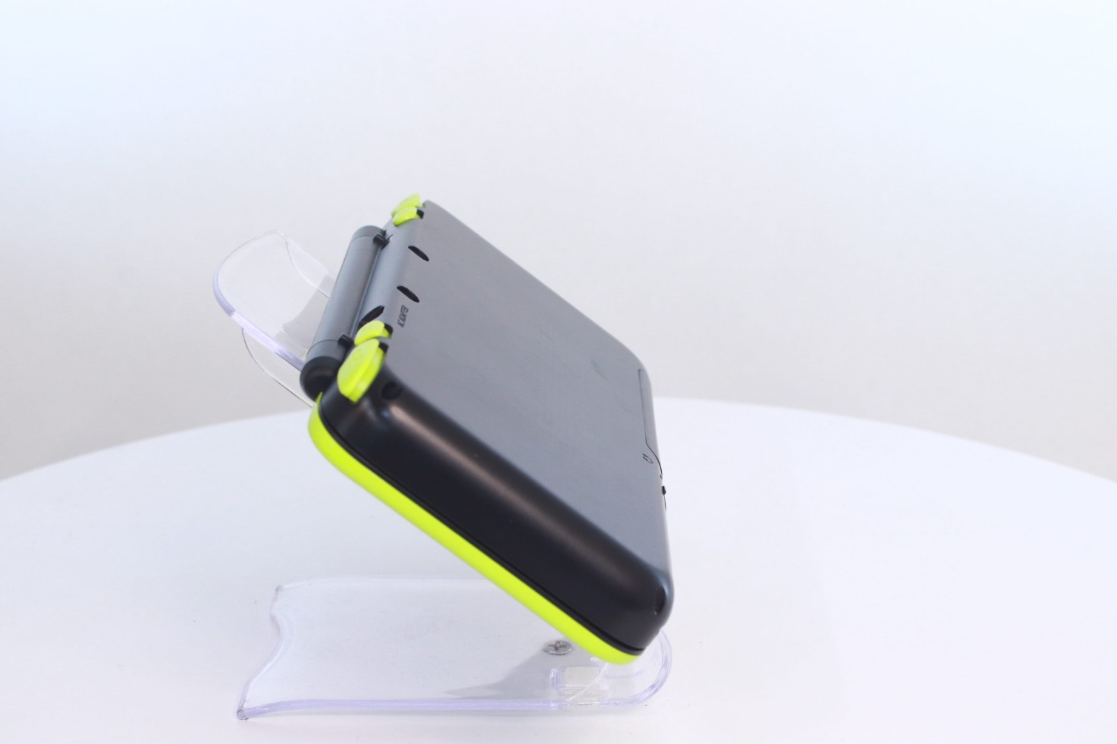 New Nintendo 2DS LL XL Lime Black [Rank :S]