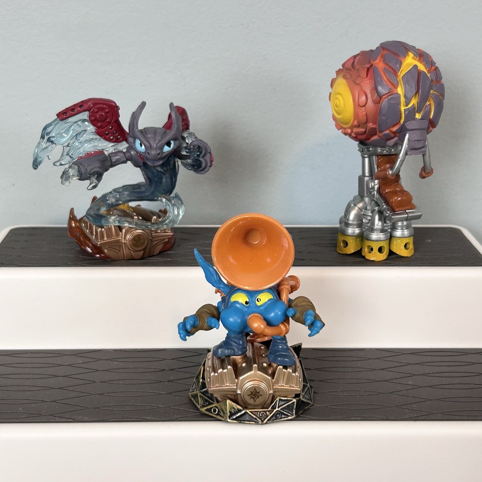 Skylanders Spyros Adventure & Super Chargers Mixed Lot Of 24 Figures