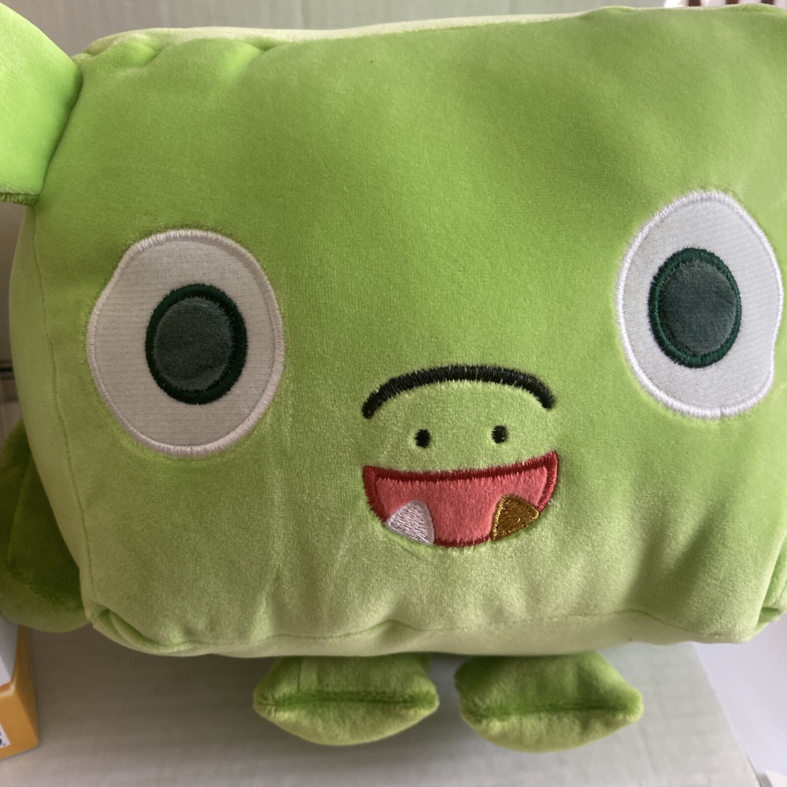 Pet Simulator X Deluxe Fantasy 8” Plush Series 2 GREEN GOBLIN With DLC Code