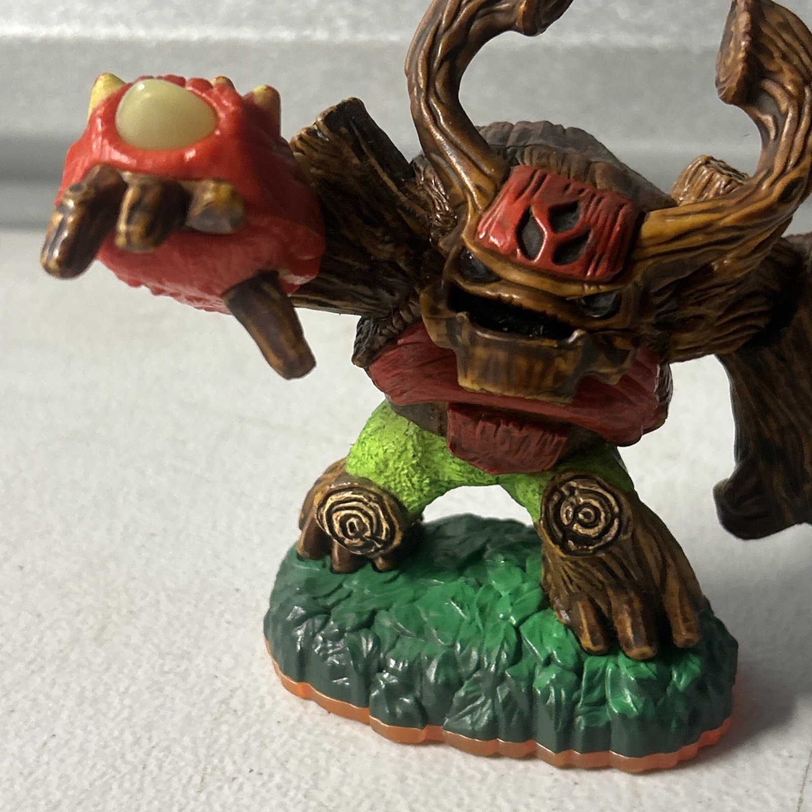 Skylanders Giants: Tree Rex, Activision 2012