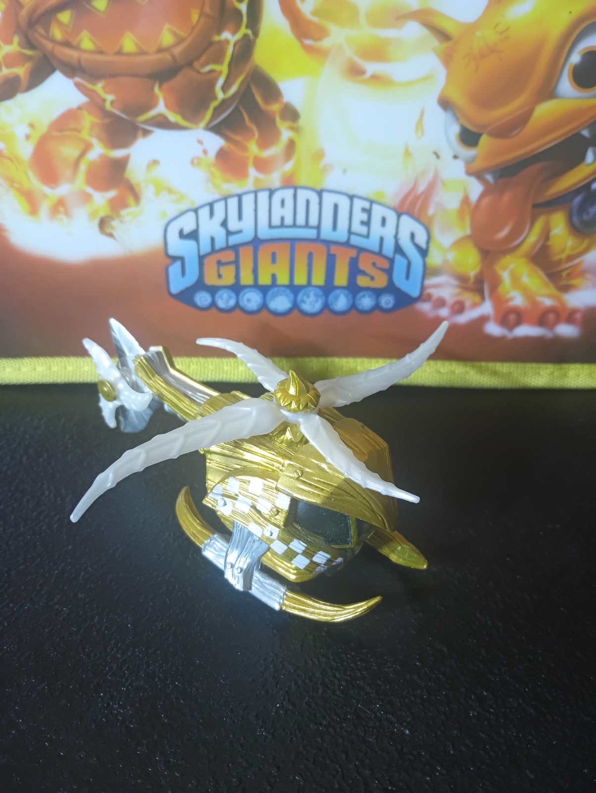 Nitro Stealth Stinger – Supercharger Skylanders