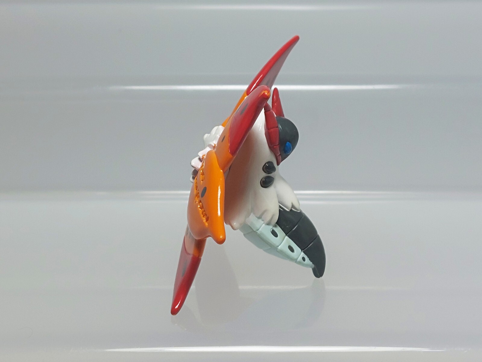 Volcarona Pokemon Monster Collection Figure Takara Tomy 2011 Japan N07 1.8in