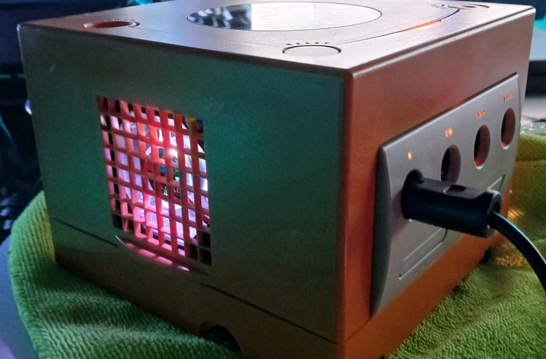 Nintendo GameCube Fan Assembly color changing multi colored light mod DEMO VIDEO