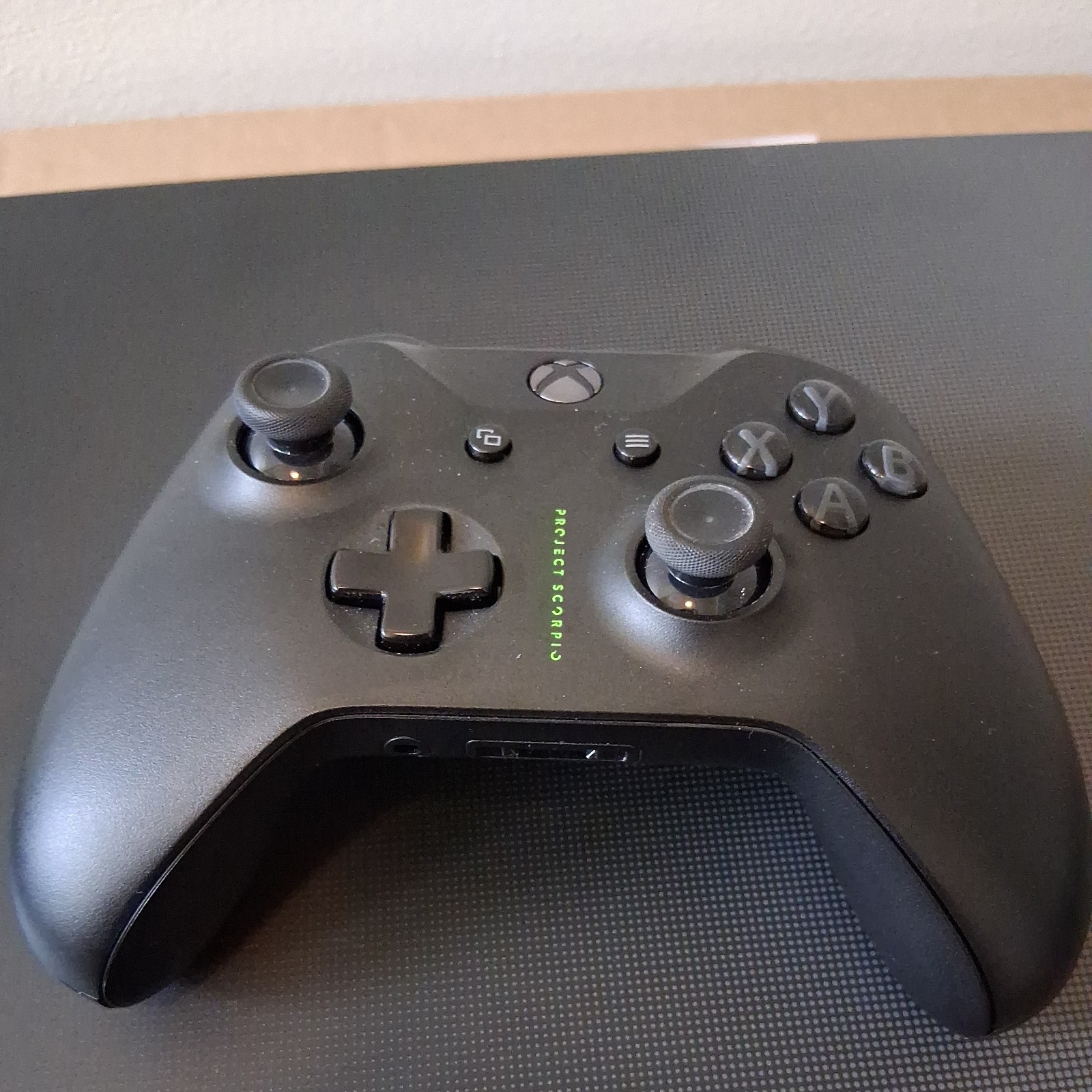 Microsoft Xbox One X Project Scorpio 1TB Console Limited Edition -Complete-