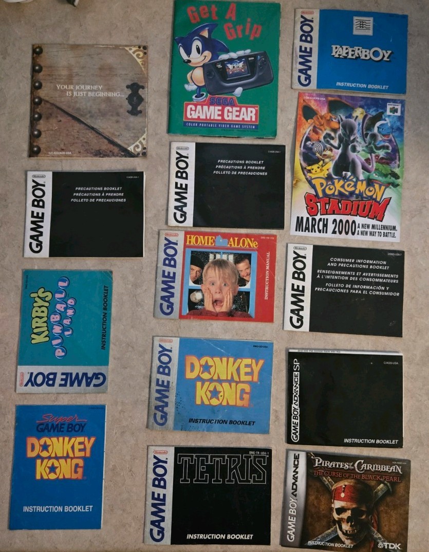 Nintendo Game Boy Fanny Pack Case Nylon Black/Pink Zipper Manuals Poster