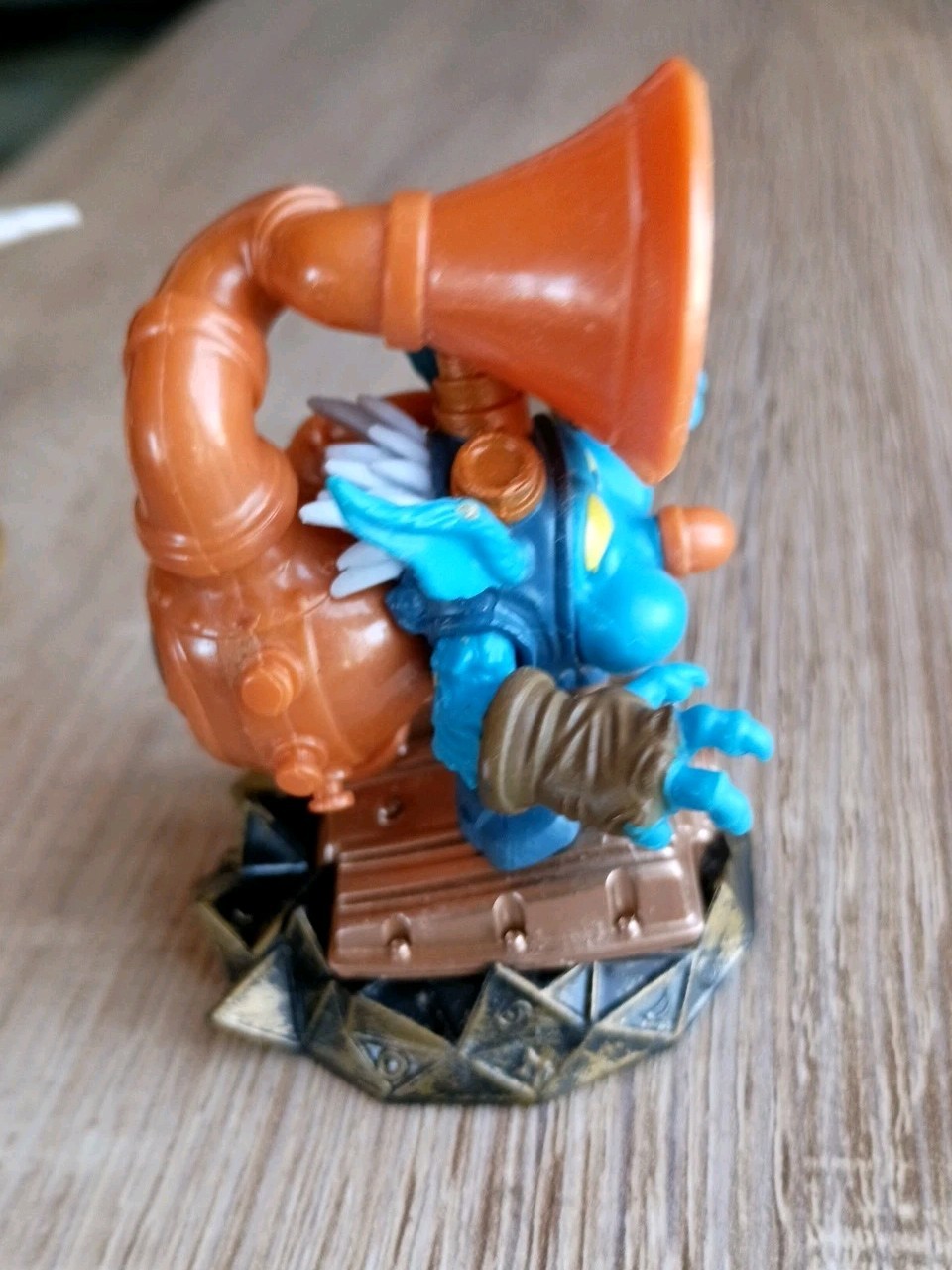 Skylanders: Superchargers: Nitro Stealth Stinger & Big Bubble Pop Fizz -Lot of 2