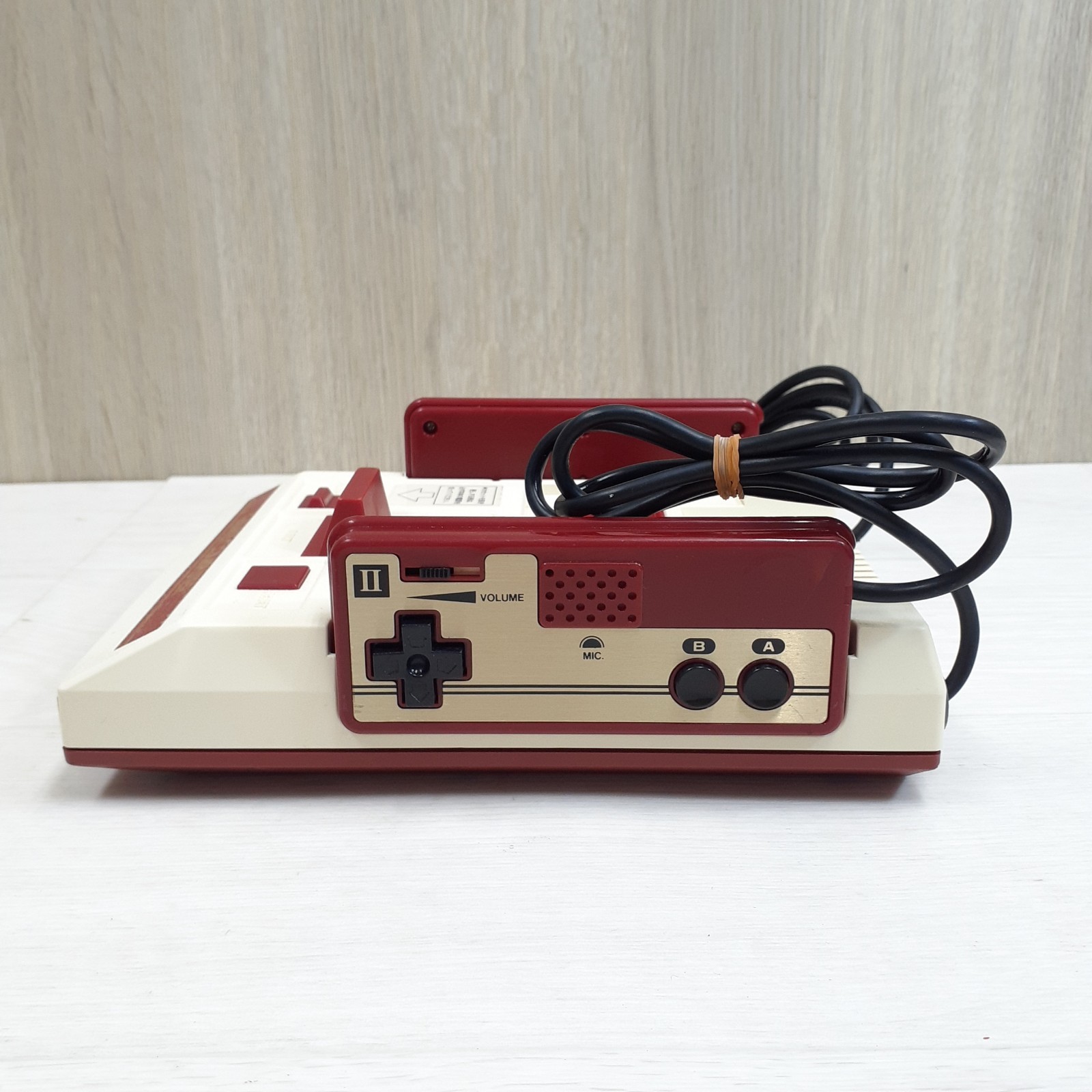 Japanese Famicom NES Console in Box CIB with Super Mario Bros HVC-001 Nintendo