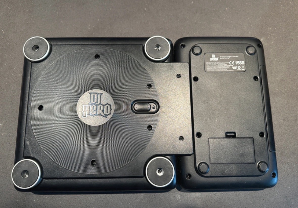 PlayStation Wireless Dj Hero Turntable Controller PS2 & PS3 (exclude Dongle)