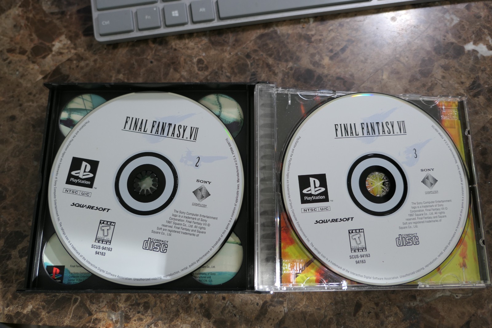 Final Fantasy VII Black Label (PlayStation 1, 1997) Complete w/ Manual