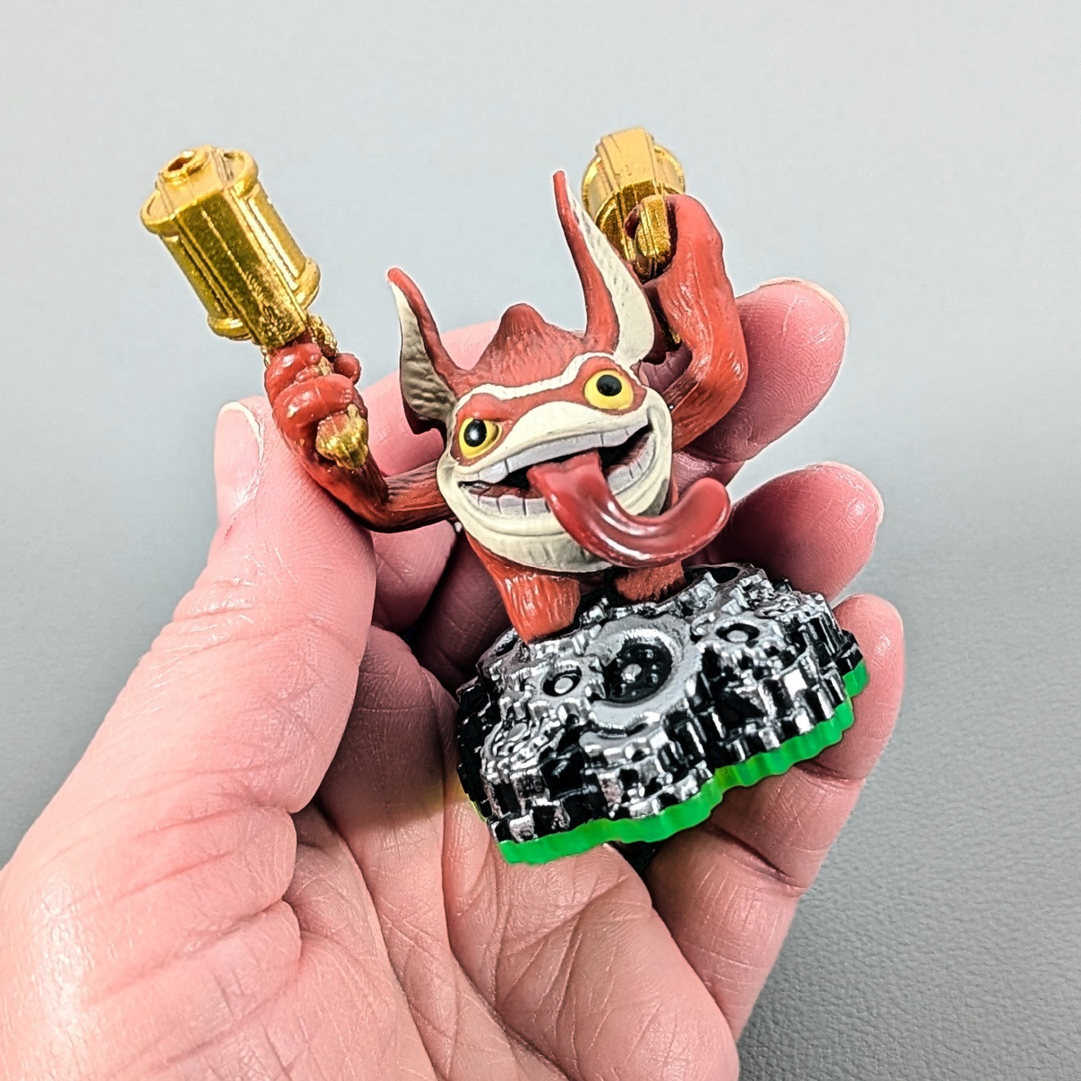 Skylanders Spyro’s Adventure Figure – Trigger Happy | Series 1 (Green Base)