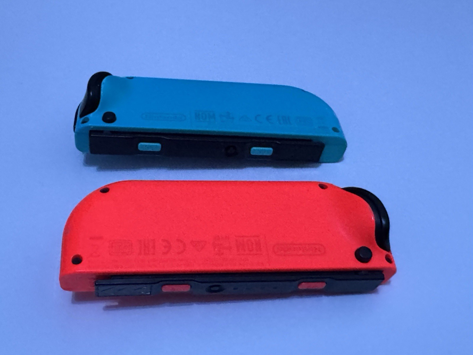 Nintendo Switch Console Neon Red/Blue Joy-Con, Dock, AC Adapter, HDMI 288 GB
