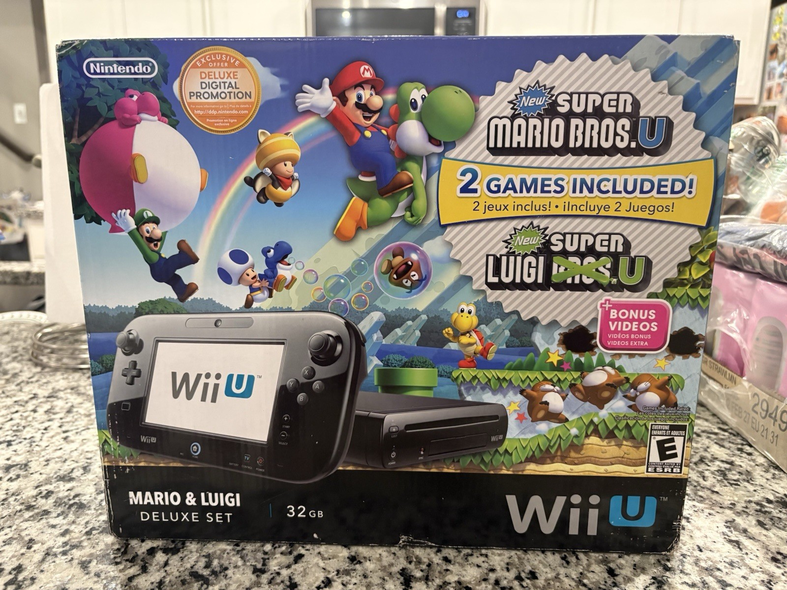 Nintendo Wii U with Mario & Luigi Deluxe Set Box 32GB (TESTED)