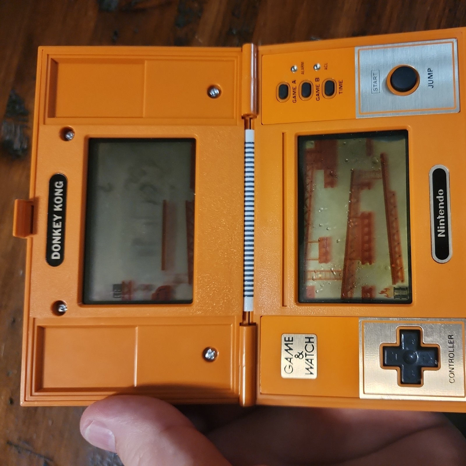 Nintendo Donkey Kong Multi-Screen Game and Watch DK-52 1982 Edition untested