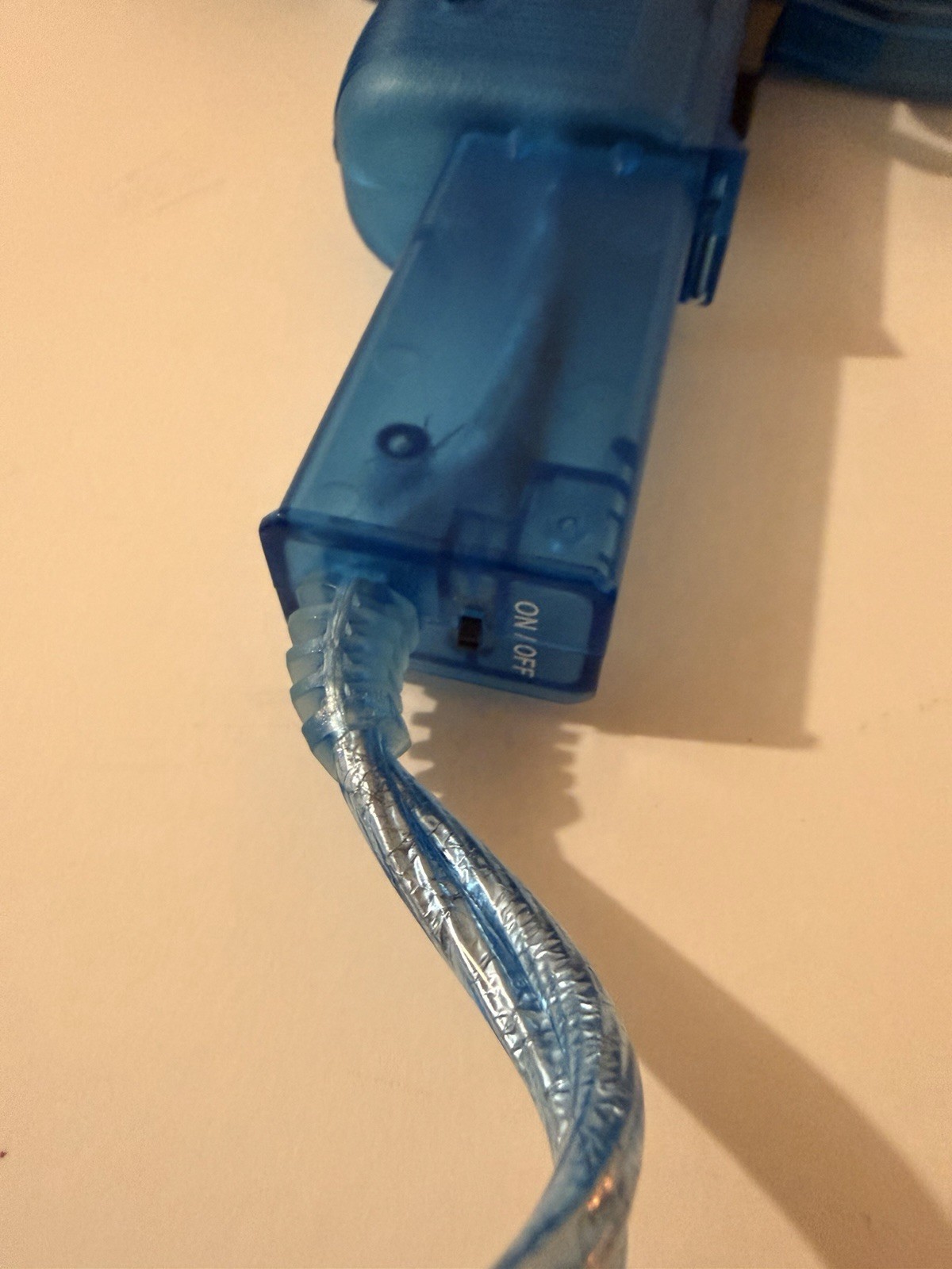 Action Arms Ltd Light Gun Controller Blue Wired On/Off Switch GameCube Wii