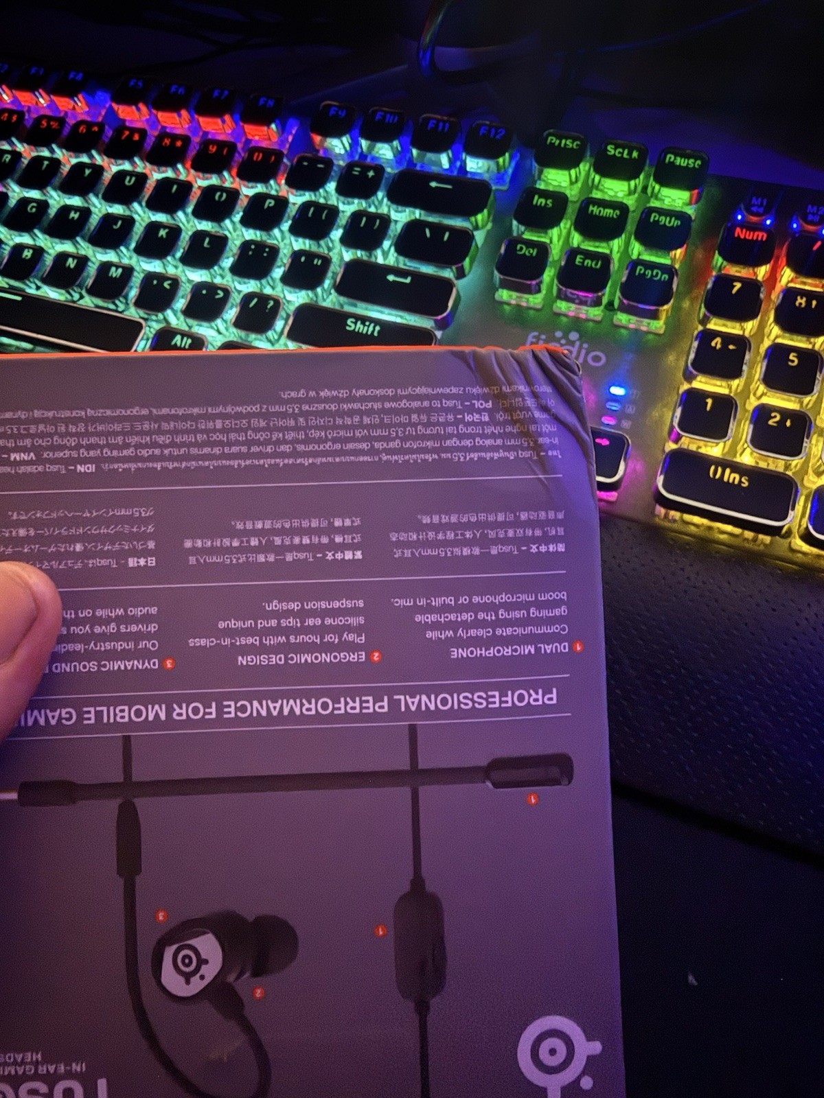 SteelSeries TUSQ In-Ear Mobile Gaming Headset Dual Microphone, Detachable