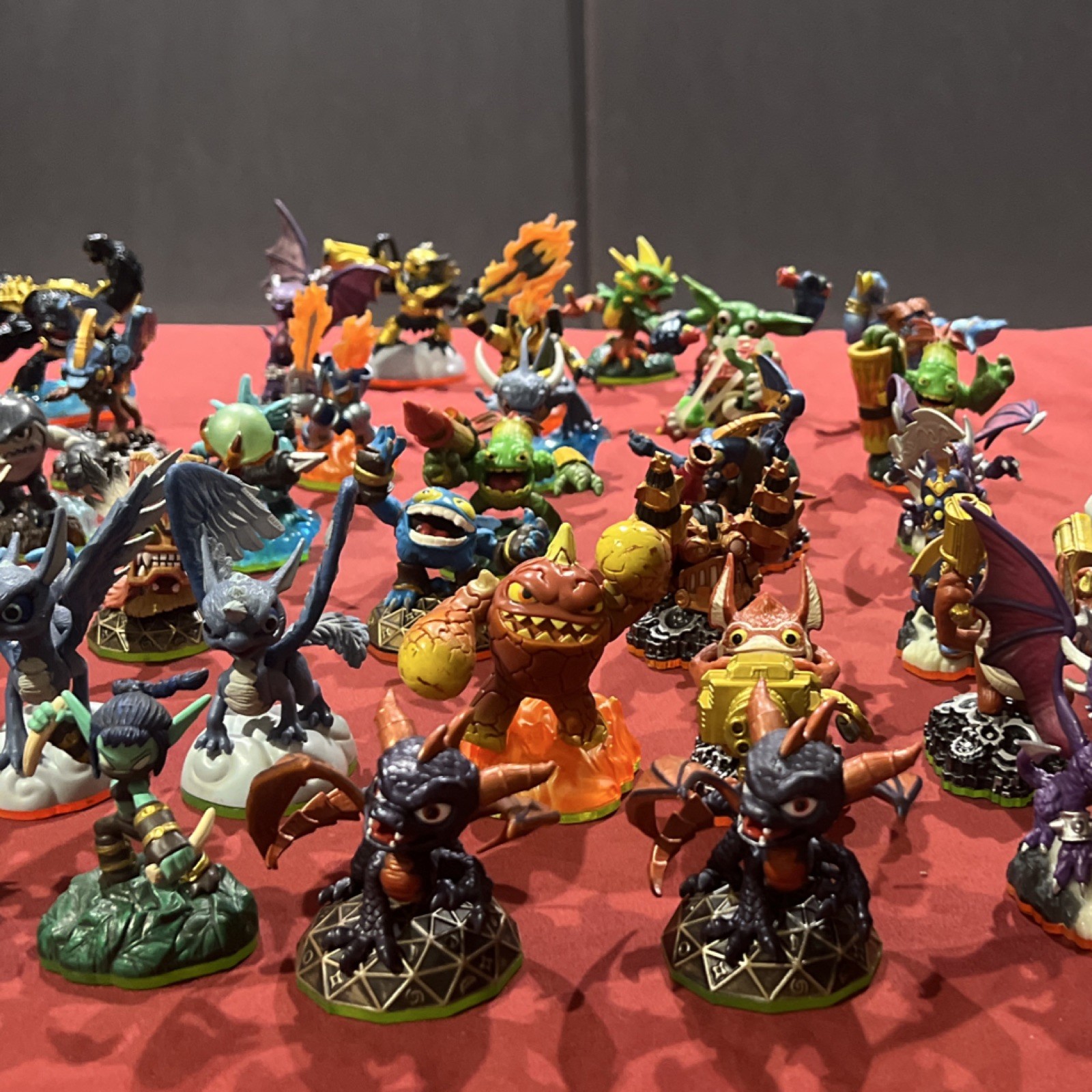 Activision Skylanders Character Figure Pack Lot Spyro Portal Accessories