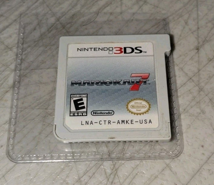 Mario Kart 7 (Nintendo 3DS) Authentic Game Cartridge Only