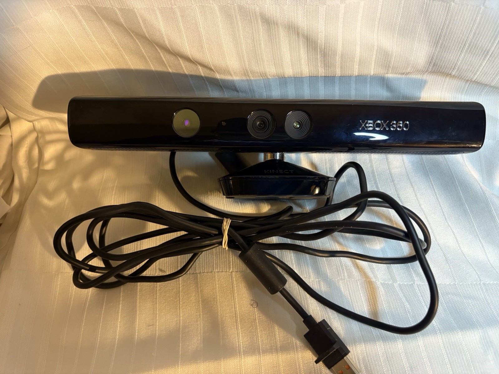 Microsoft Xbox 360 Kinect Sensor Motion Camera, Wired Cable, Black, Box