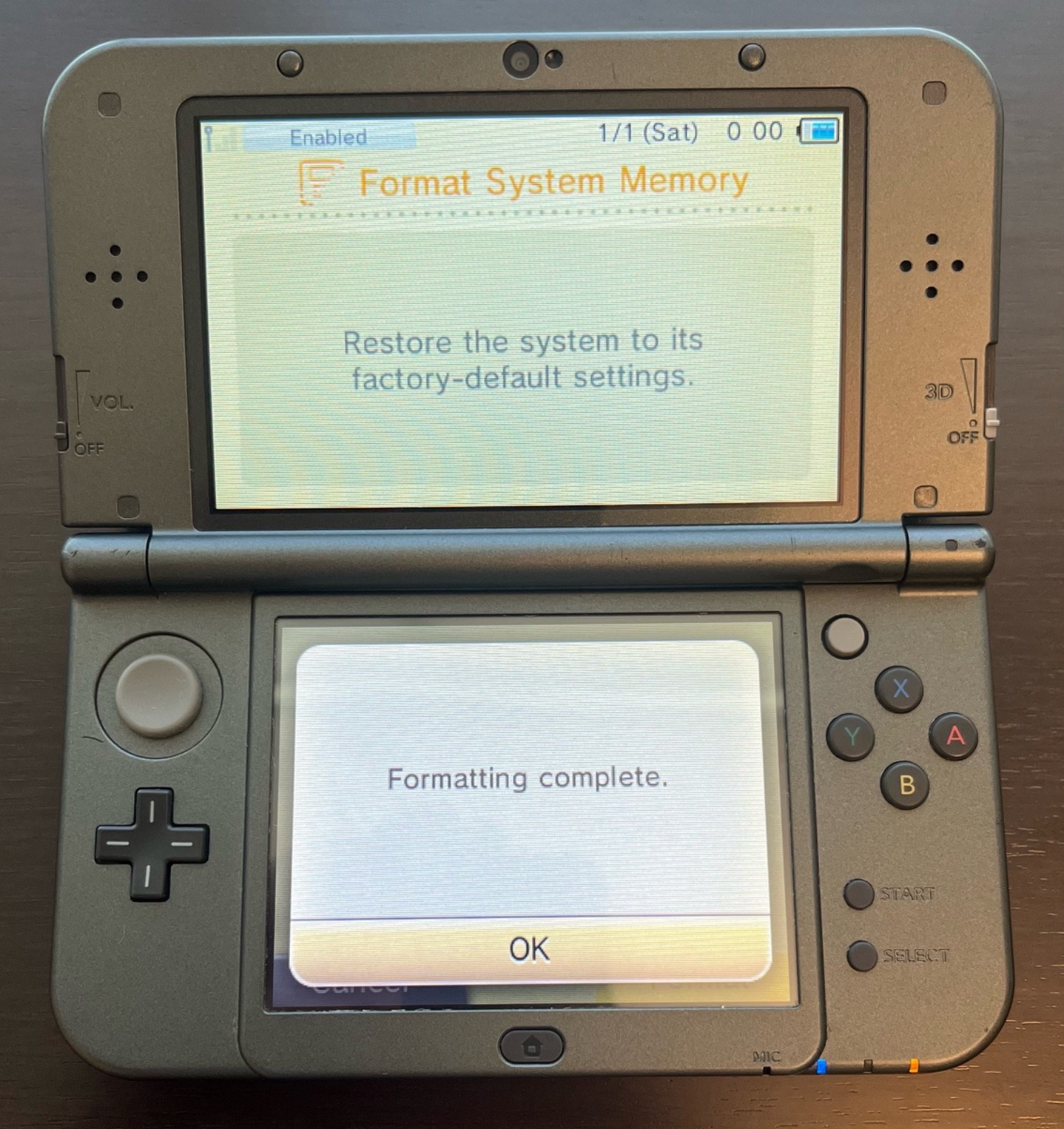Nintendo New 3DS XL, includes Zelda Link Between Worlds, Some Flaws Scratches