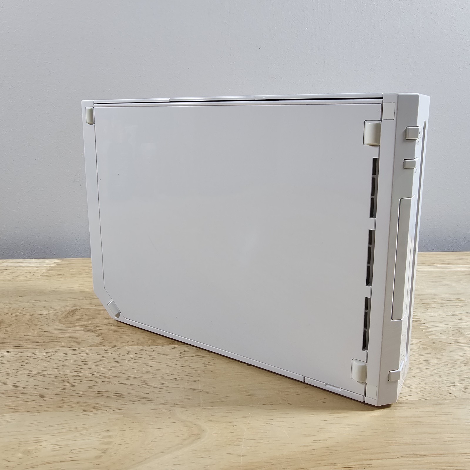 Nintendo Wii Game Console RVL-001 Bundle, USA Version, White