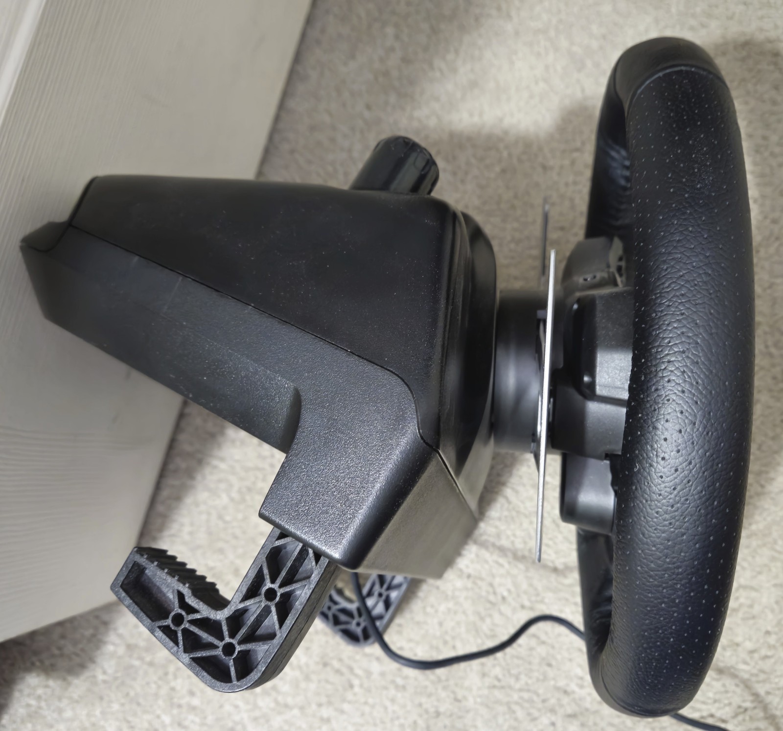 Logitech G29 Driving Force Racing Wheel Pedals Compatible with PS4/PS5/PC, Box