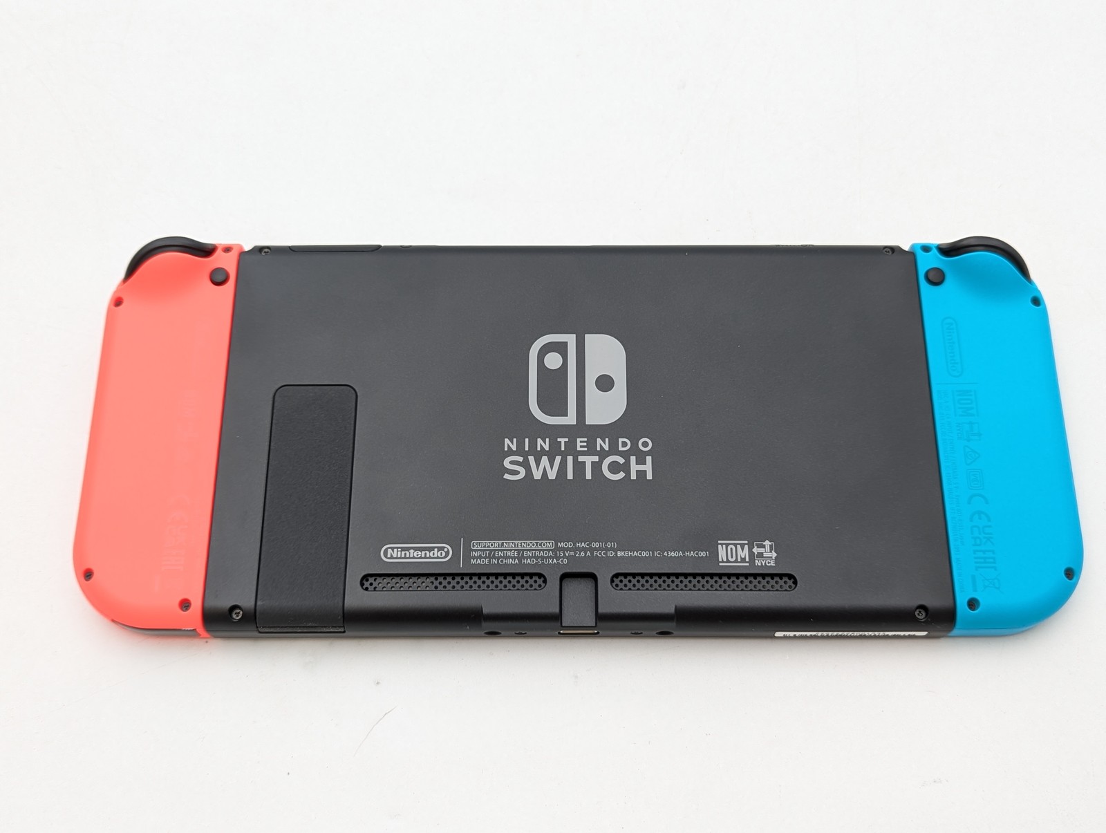 Nintendo Switch 32GB w/ Joycon & Docking Station (HAC-001) | Missing Codes