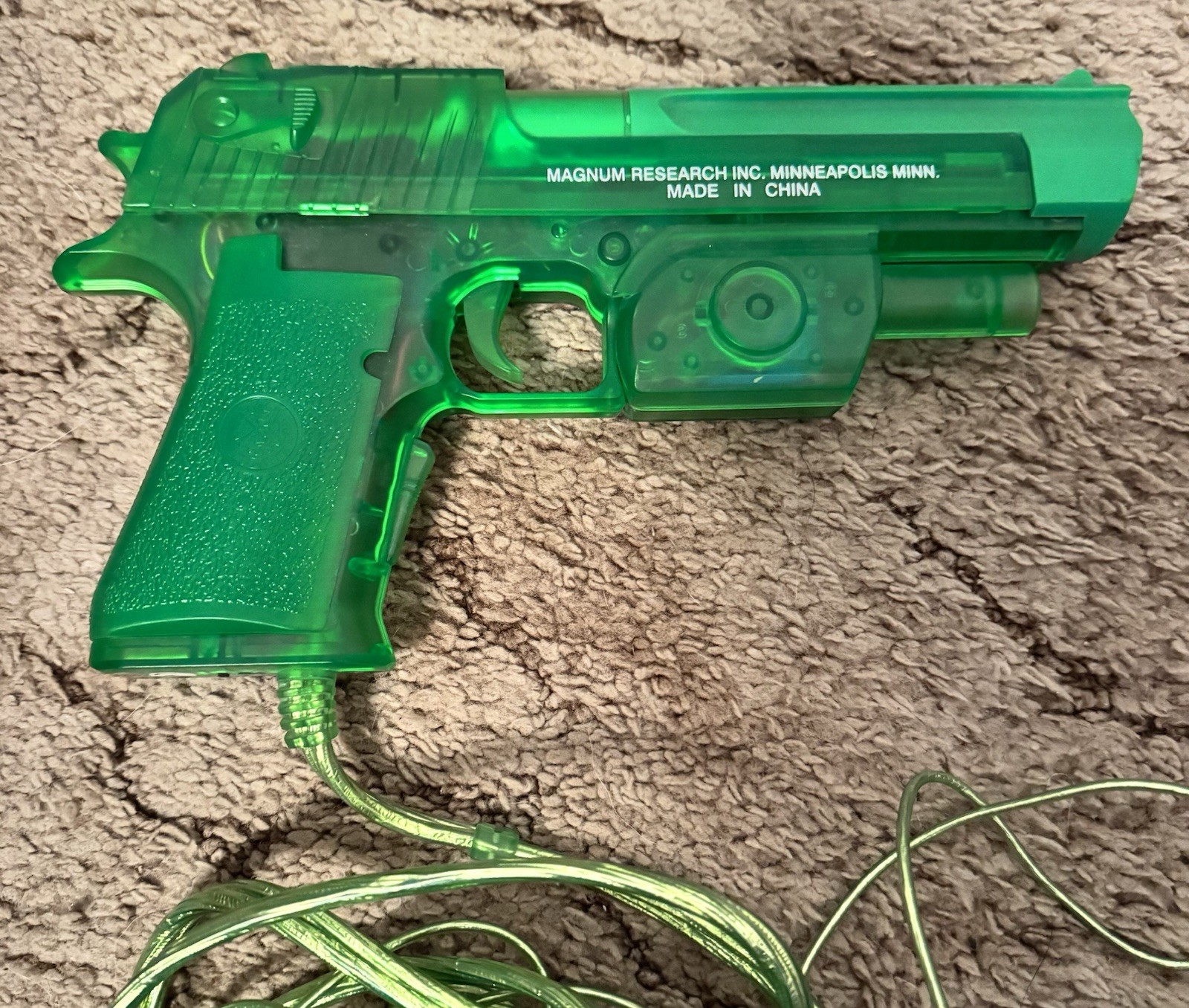 CyberGun Desert Eagle .50AE Pistol Light Gun Playstation PS2 PS1