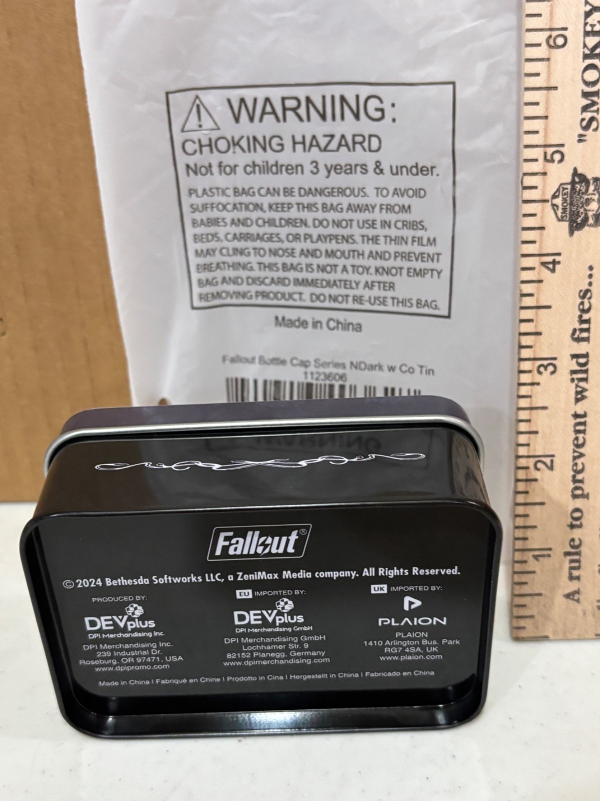 Fallout 3 4 76 !! Nuka Cola 20 Dark Caps with Collectible Tin !! Bethesda New