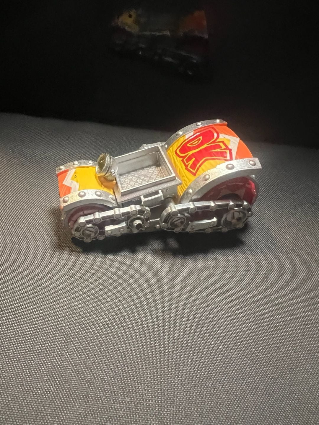 Skylanders Crash Bandicoot, Dr. Neo Cortex, and Barrel Blaster Vehicle Set