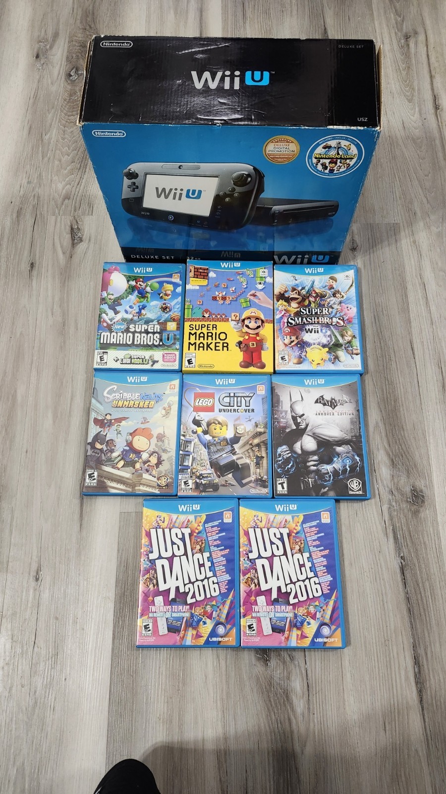 Nintendo Wii U in BOX w 8 GAMES, PWR BRK & CHARGER FAST SHIPPING📦🎮🔥