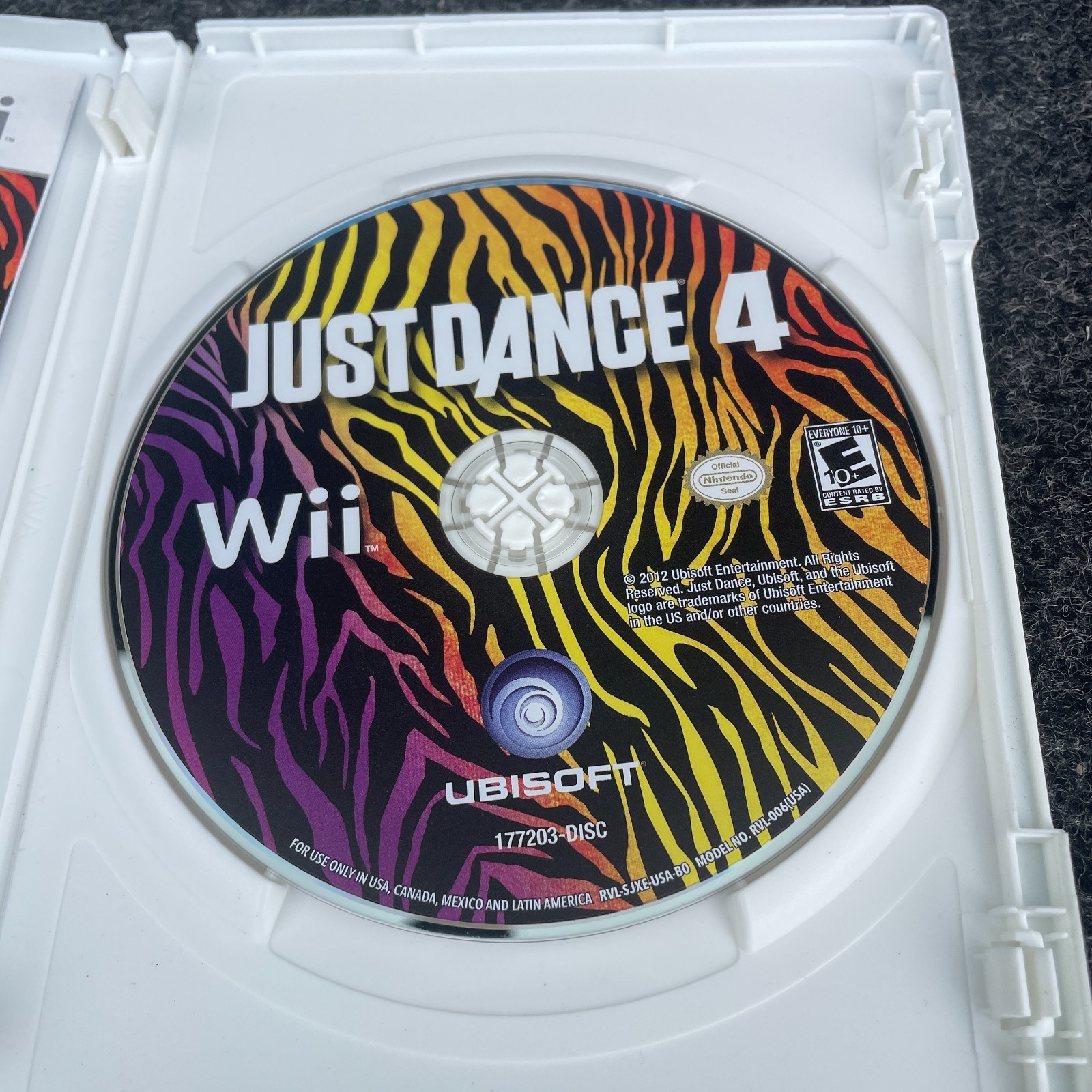 Just Dance 4 Nintendo Wii Complete CIB w/ Manual Ubisoft 2012 Tested Working